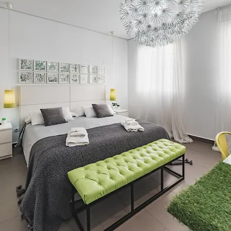 Beach&urban Attic * Alicante