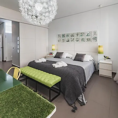 Beach&urban Attic Apartman